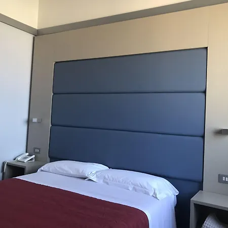 Elisabeth Due Hotel